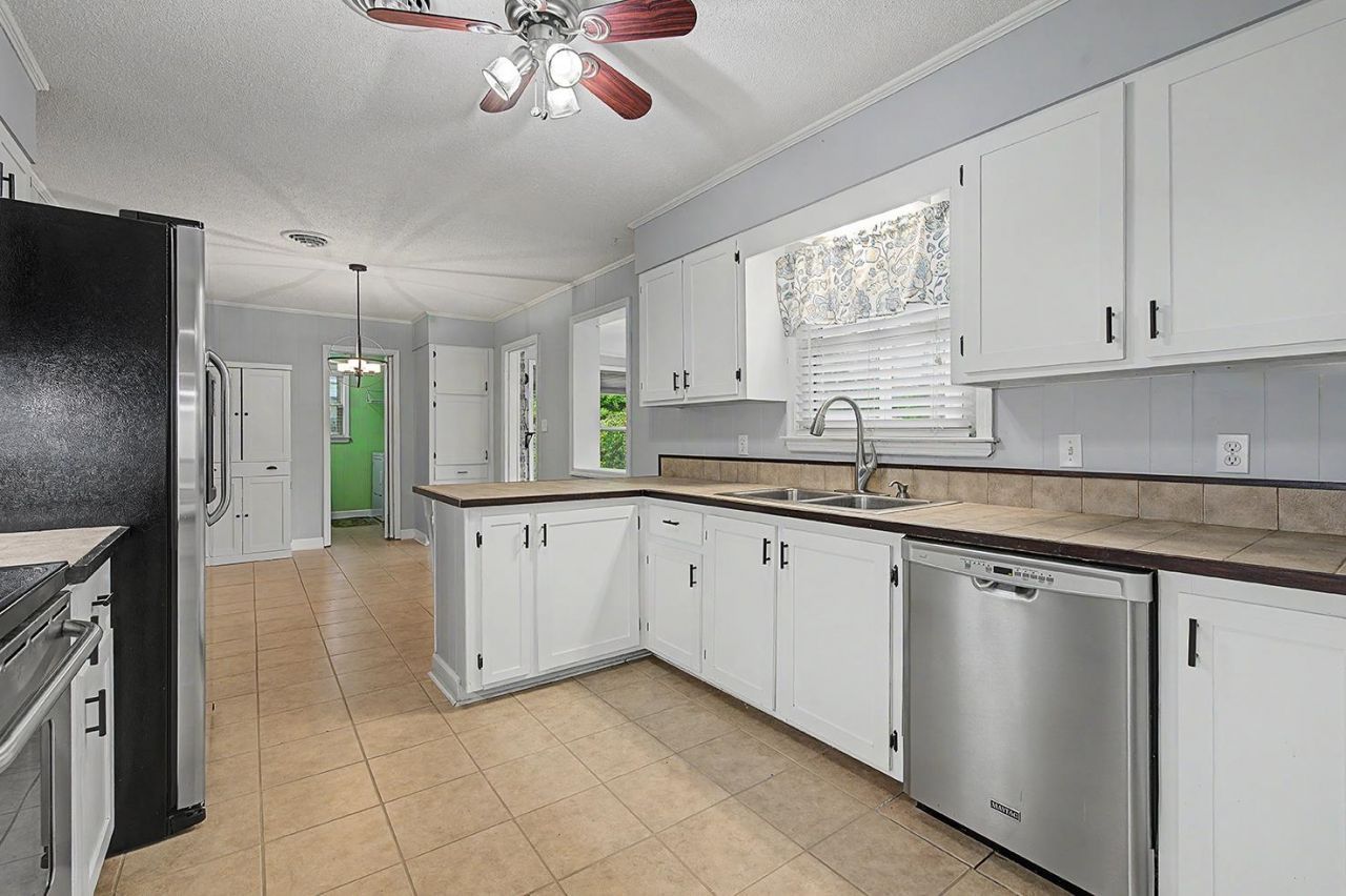 111 Tallahassee Rd. Photo 15
