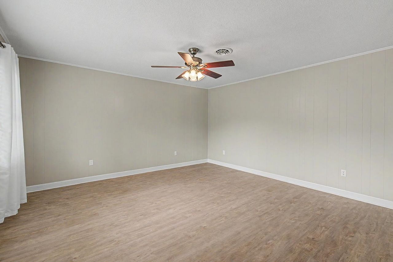 111 Tallahassee Rd. Photo 8