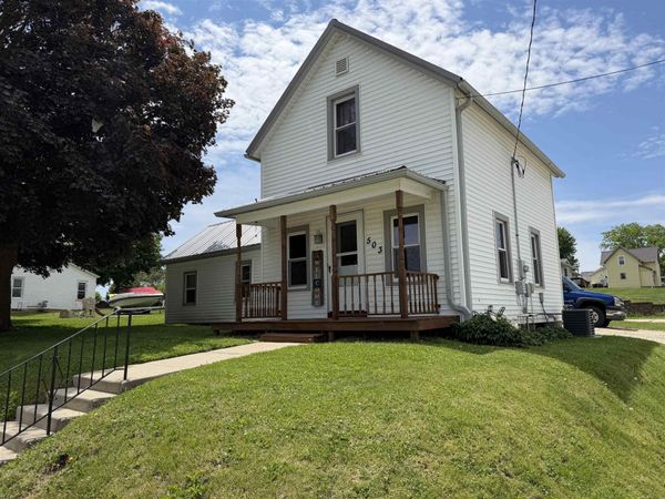 503 W SW Street, Waukon, IA 52172