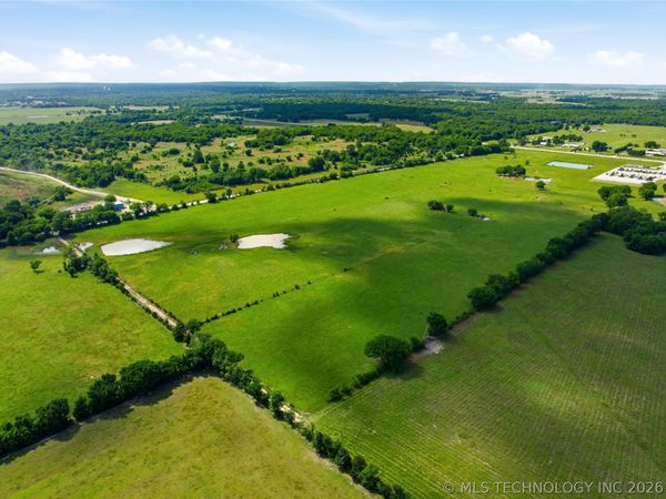 17220 62 Highway, Morris, OK 74445
