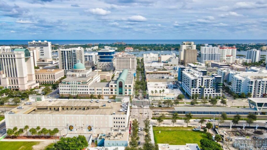 610 Clematis Street, Unit 515, West Palm Beach, FL 33401 Photo