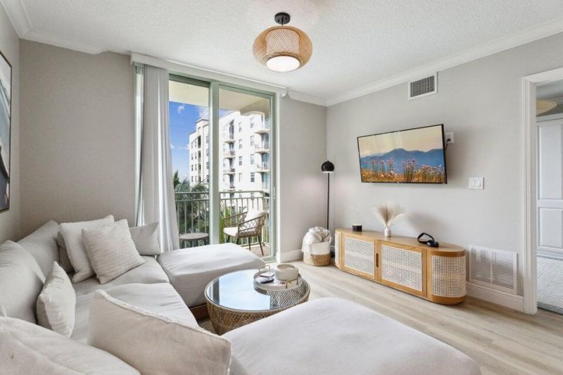 610 Clematis Street, Unit 515, West Palm Beach, FL 33401 Photo