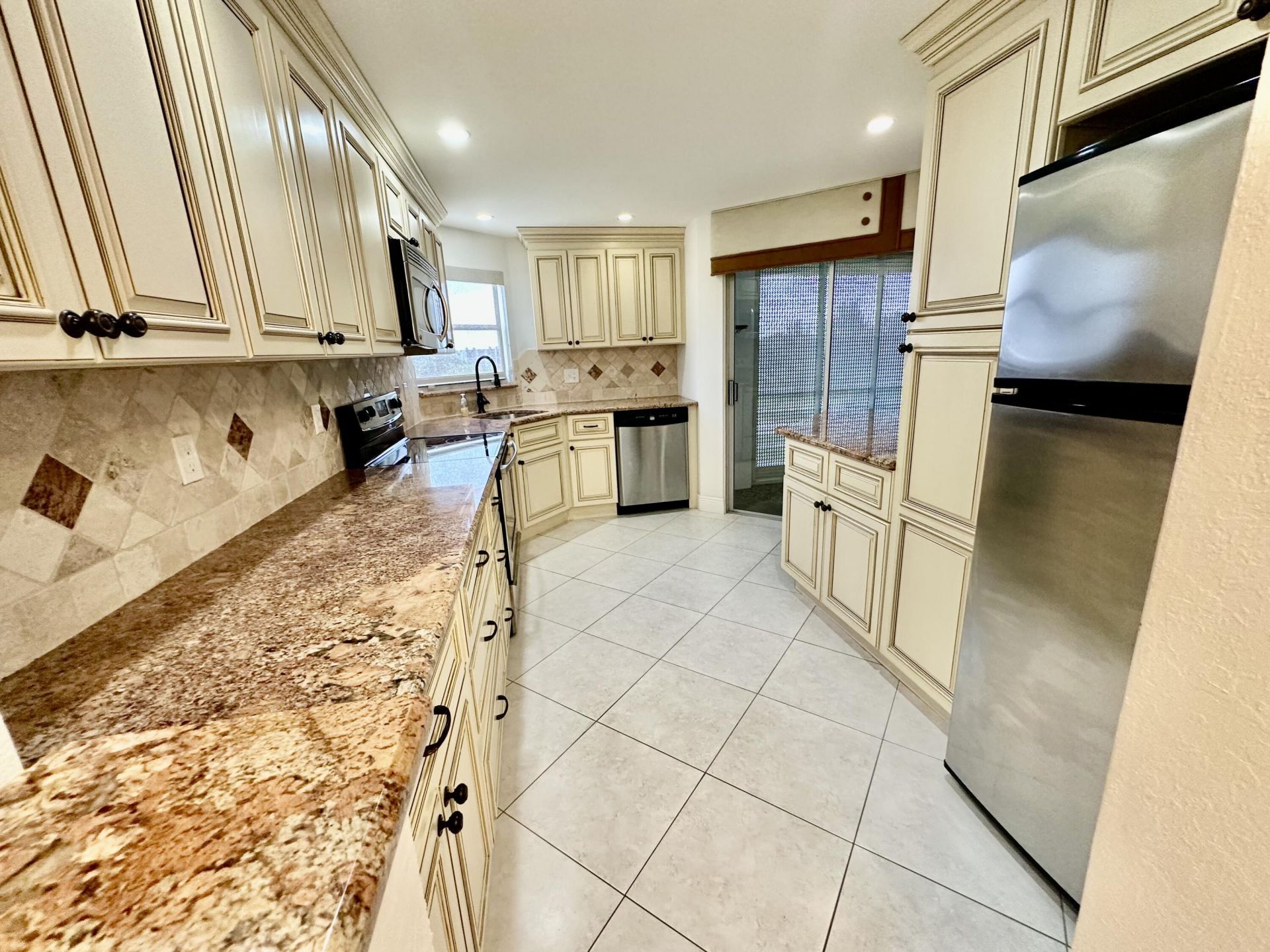 3661 Via Poinciana, Greenacres, FL 33467 Photo