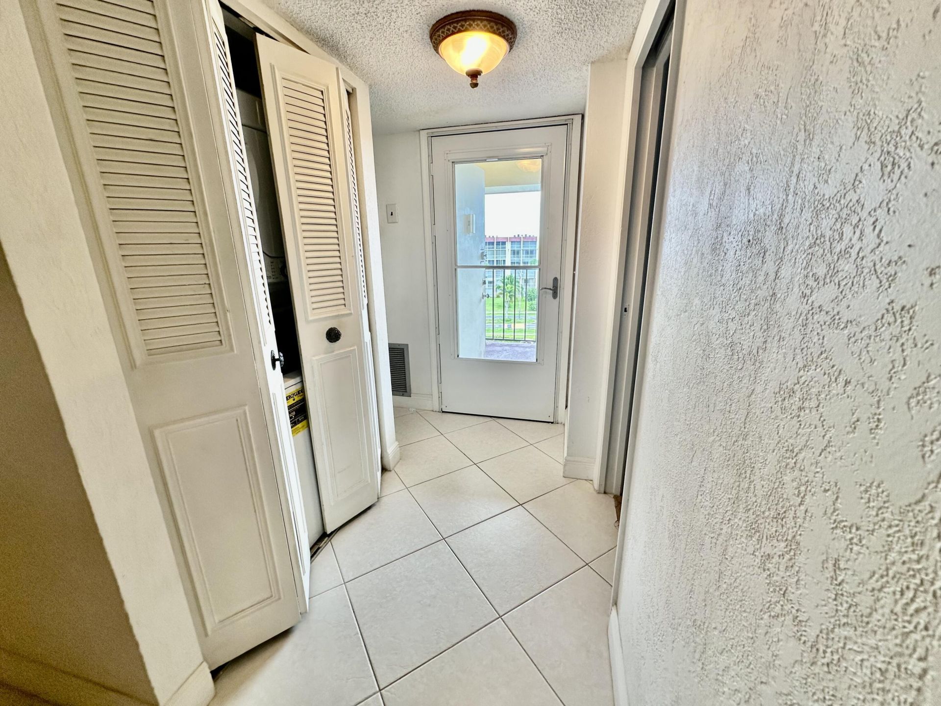 3661 Via Poinciana, Greenacres, FL 33467 Photo
