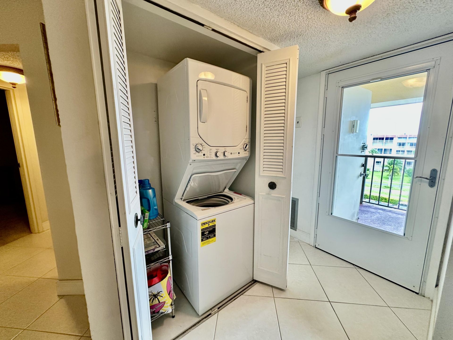 3661 Via Poinciana, Greenacres, FL 33467 Photo