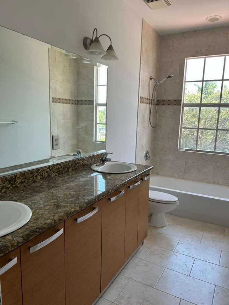 2212 Van Buren Street, Hollywood, FL 33020 Photo