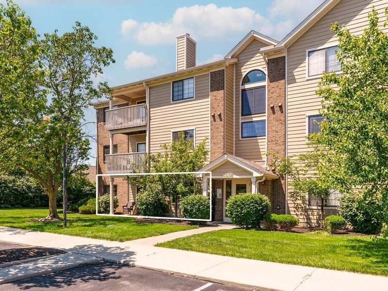 6767 Meadow Creek Drive , Unit 101, Columbus, OH 43235 Photo 2