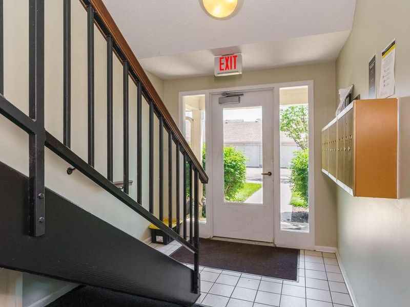 6767 Meadow Creek Drive , Unit 101, Columbus, OH 43235 Photo 27