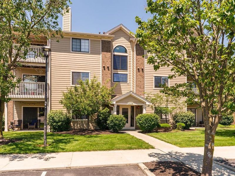 6767 Meadow Creek Drive , Unit 101, Columbus, OH 43235 Photo 3