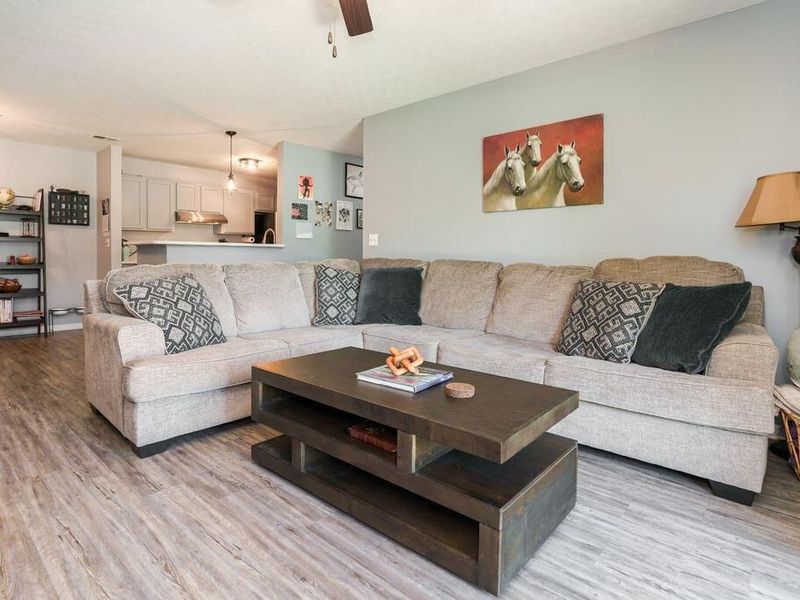 6767 Meadow Creek Drive , Unit 101, Columbus, OH 43235 Photo 7