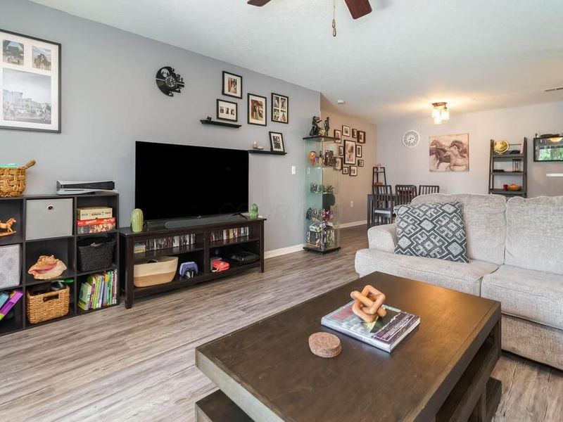 6767 Meadow Creek Drive , Unit 101, Columbus, OH 43235 Photo 8