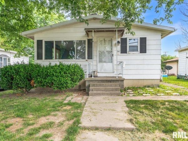 34 W KENNEY Street, Divernon, IL 62530