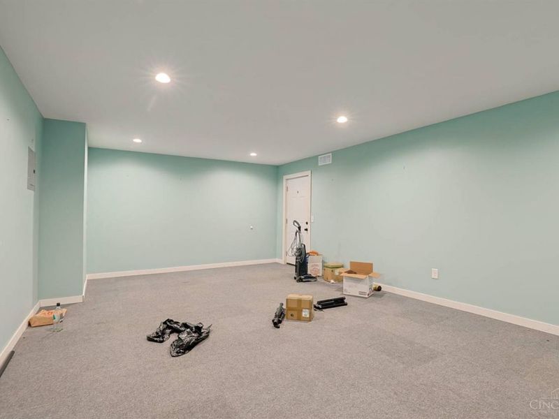 9452 Cincinnati Columbus Road, West Chester, OH 45241 Photo 12
