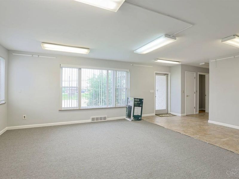 9452 Cincinnati Columbus Road, West Chester, OH 45241 Photo 27