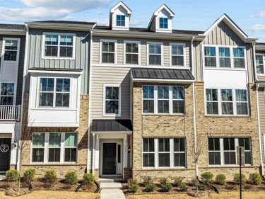 983 Parkstone Towne Boulevard, Knightdale, NC 27545