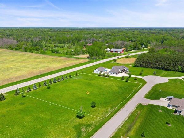 3610 SAWMILL COURT, Green Bay, WI 54313