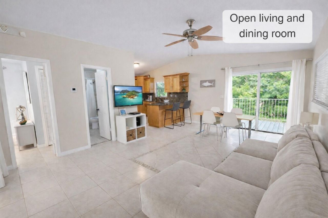 335 Bay View Avenue, Key Largo, FL 33037 Photo