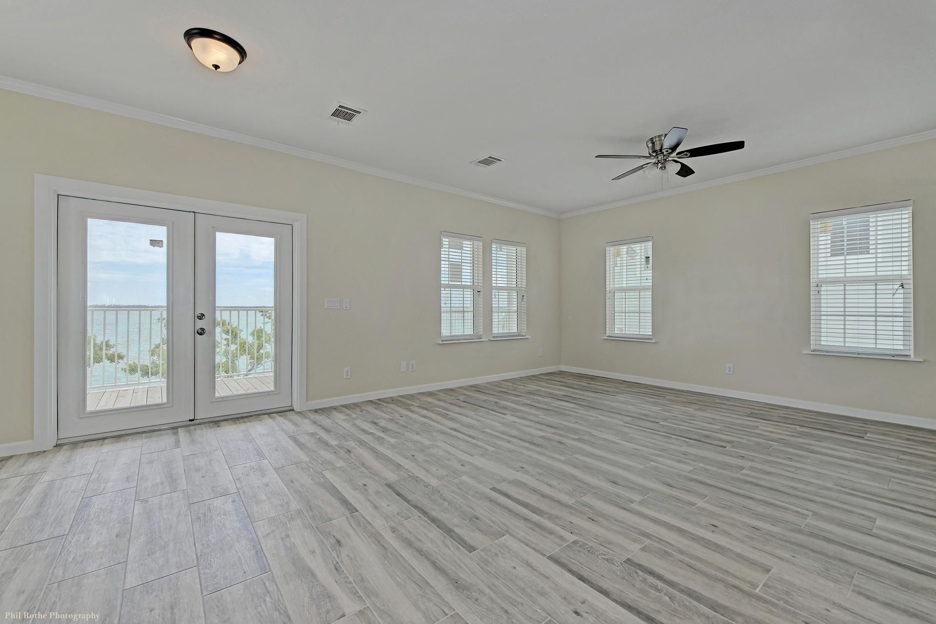 21 E Circle Drive, Unit B, Saddle Bunch, FL 33040 Photo