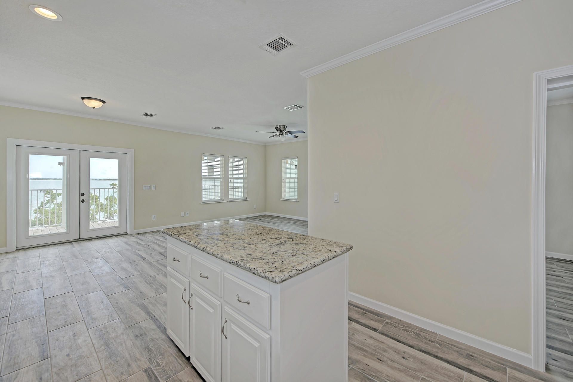 21 E Circle Drive, Unit B, Saddle Bunch, FL 33040 Photo