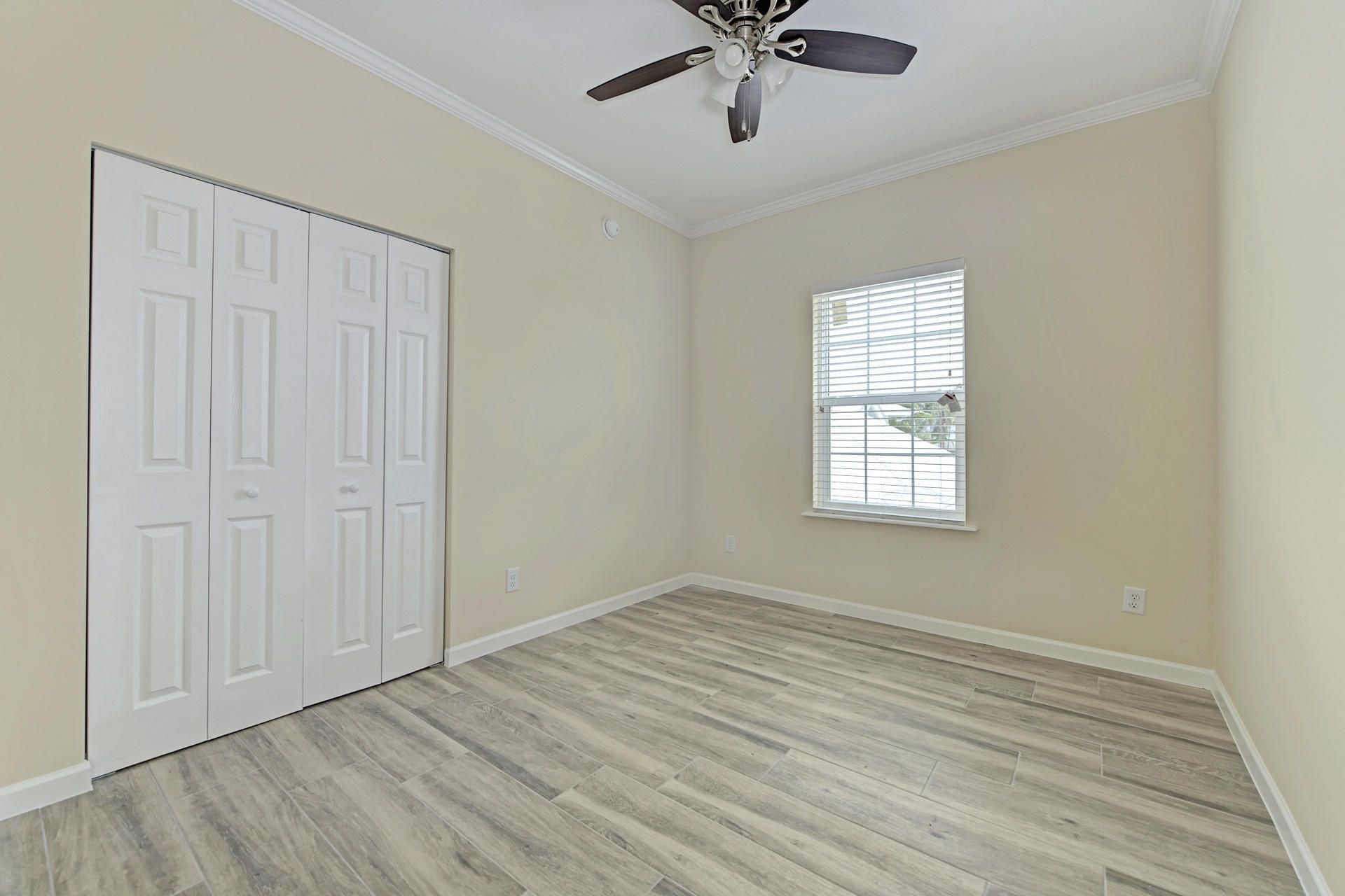 21 E Circle Drive, Unit B, Saddle Bunch, FL 33040 Photo