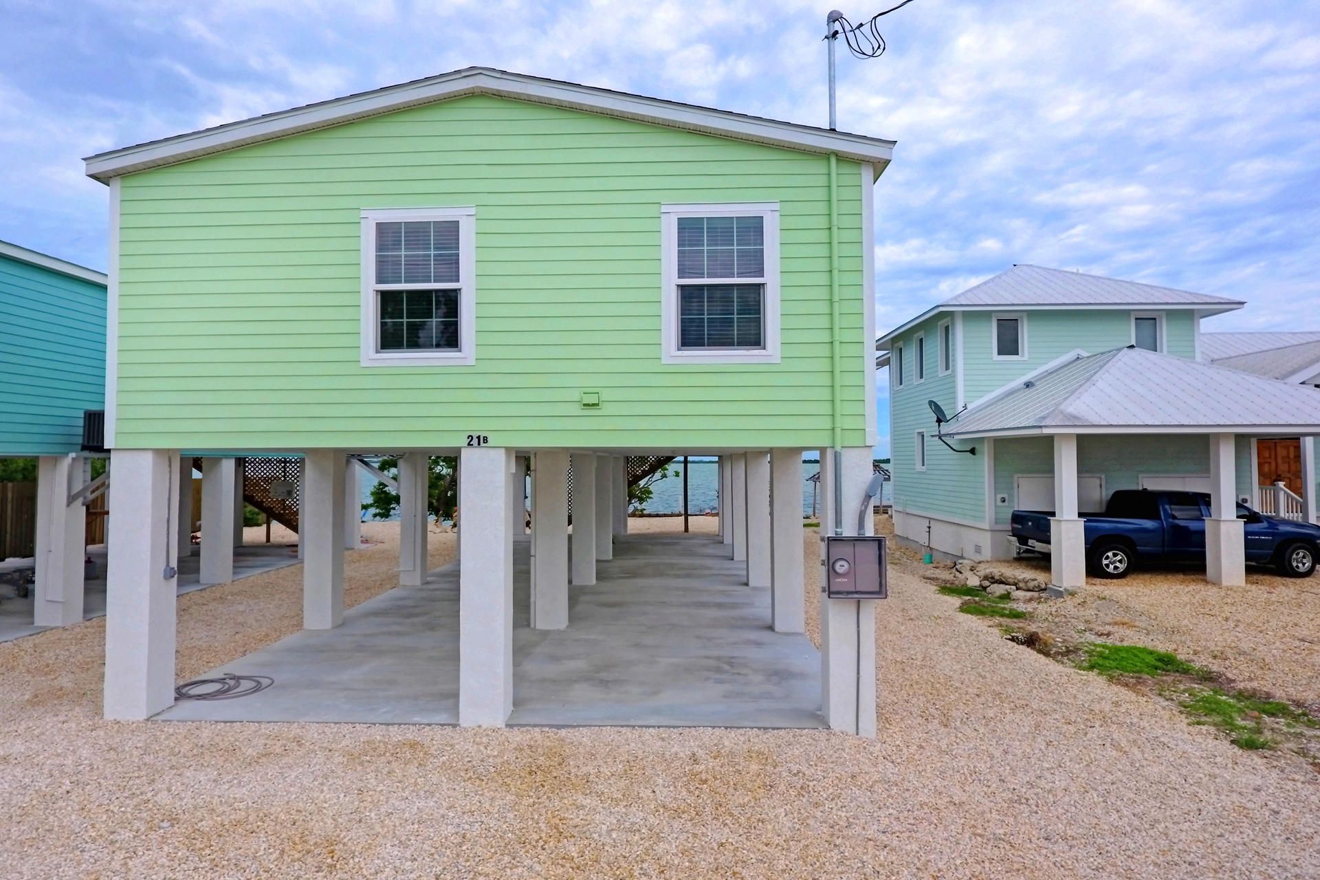 21 E Circle Drive, Unit B, Saddle Bunch, FL 33040 Photo