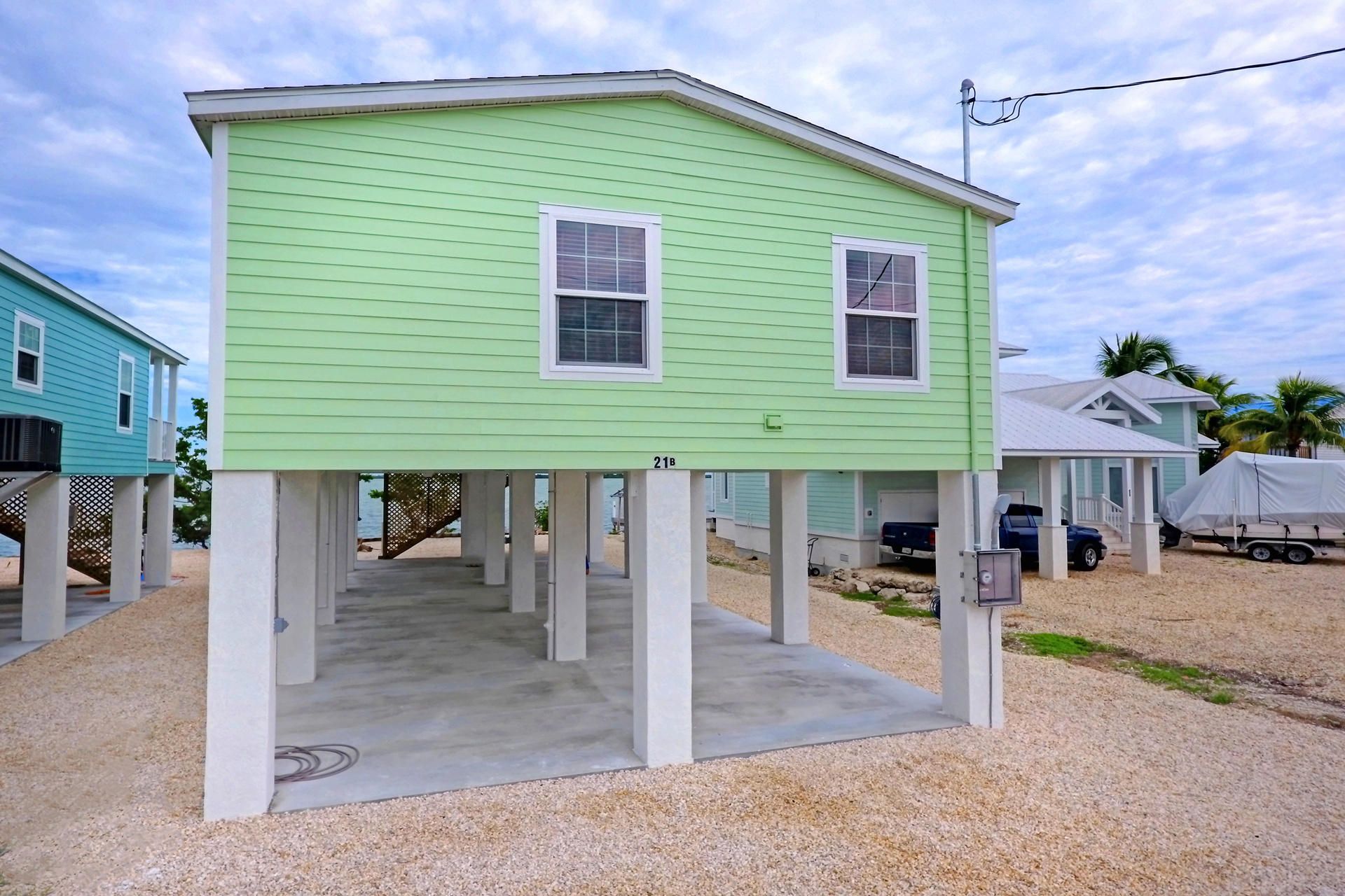 21 E Circle Drive, Unit B, Saddle Bunch, FL 33040 Photo