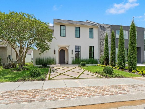 2632 Bocage Lake Dr, Baton Rouge, LA 70809