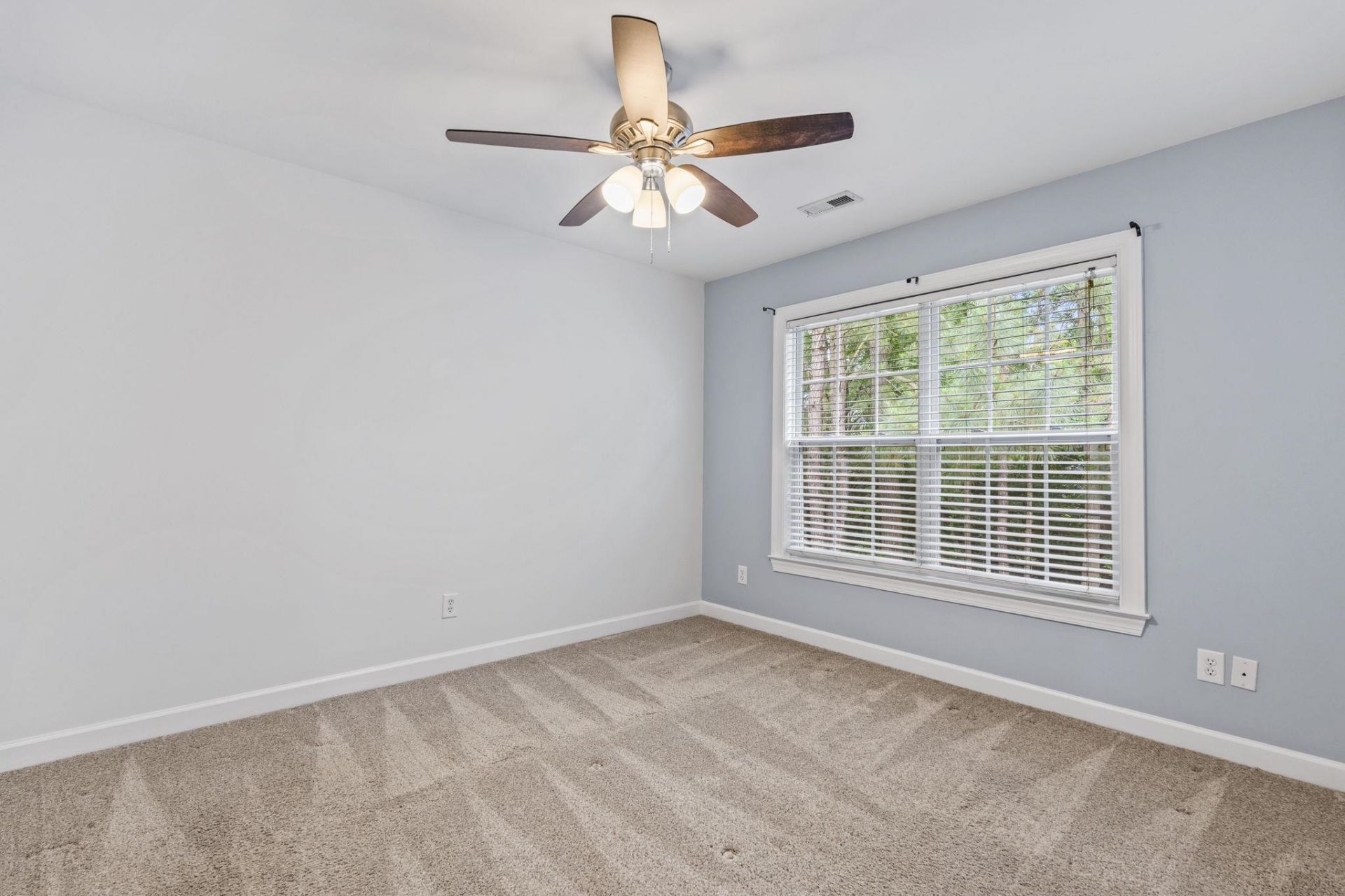 136 Molinia Dr.  Photo 33