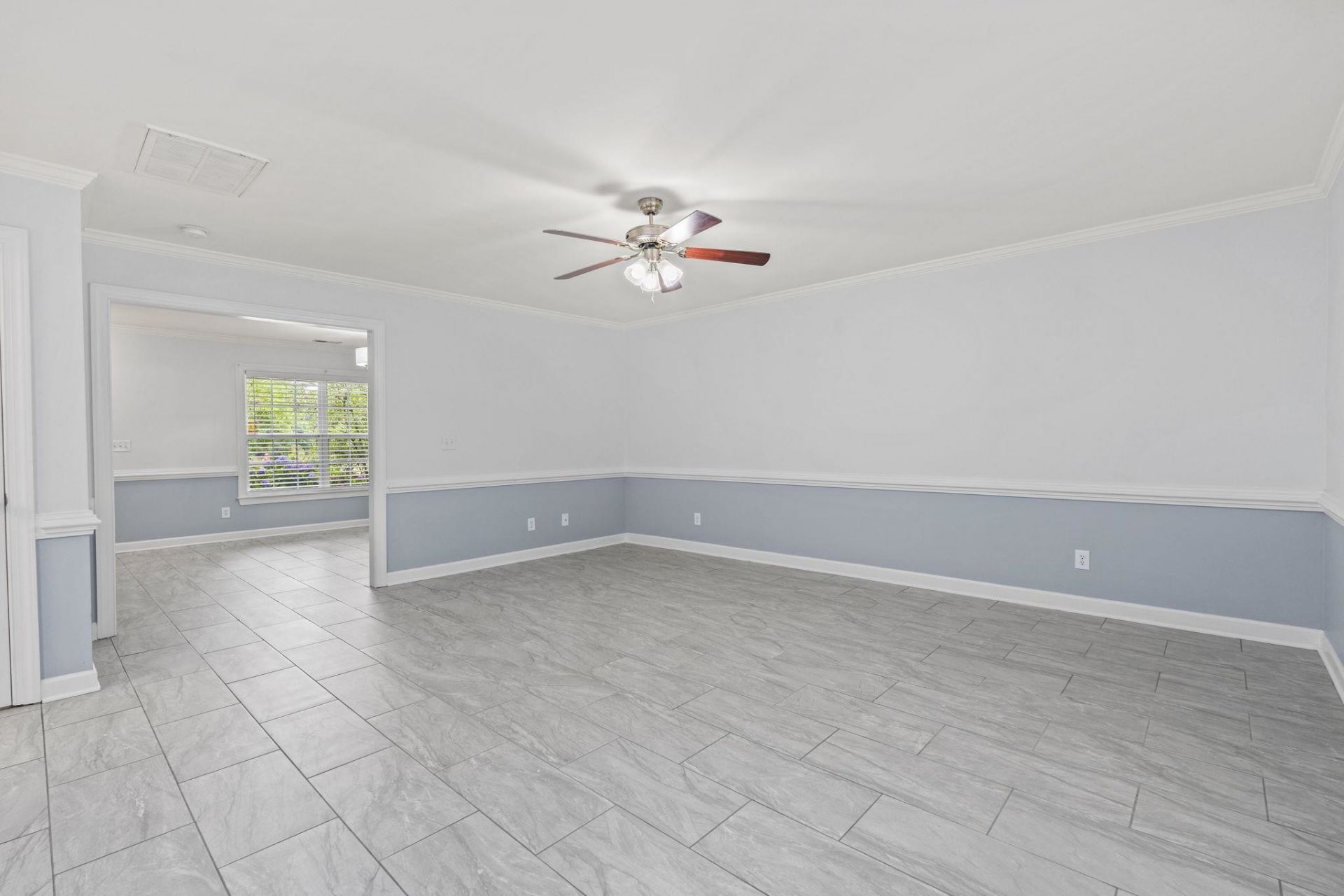 136 Molinia Dr.  Photo 5