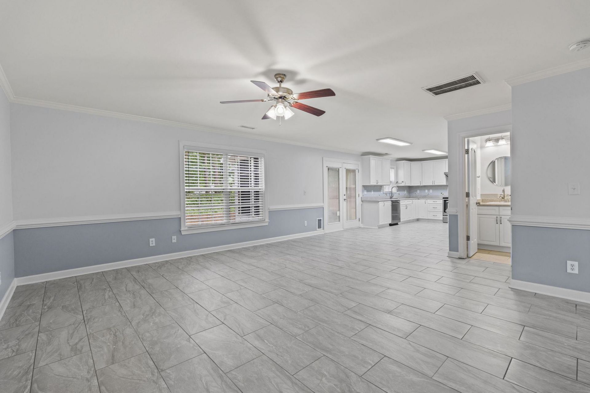 136 Molinia Dr.  Photo 7