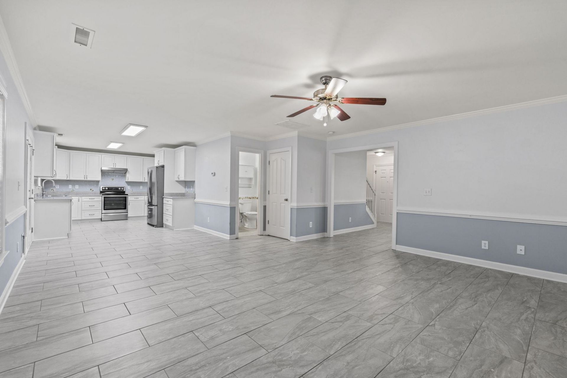 136 Molinia Dr.  Photo 8