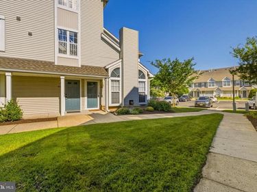 302 B WHARTON ROAD, MOUNT LAUREL, NJ 08054