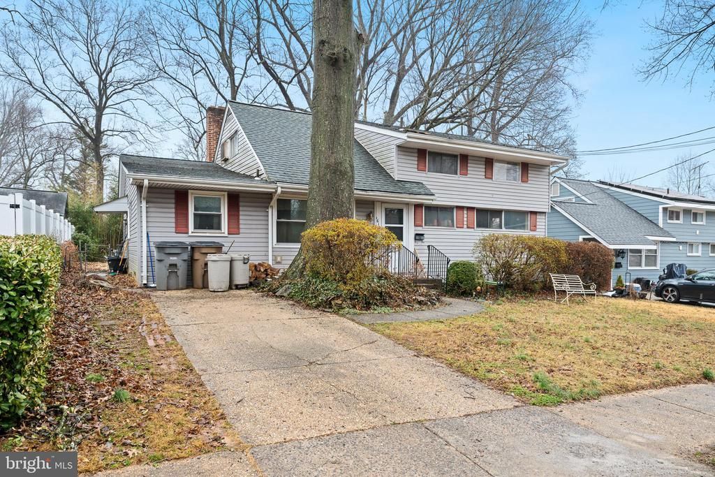 1612 Marshall Avenue , Rockville, MD 20851 Main Photo