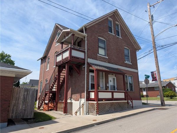 105 Depot St , Youngwood, PA 15697