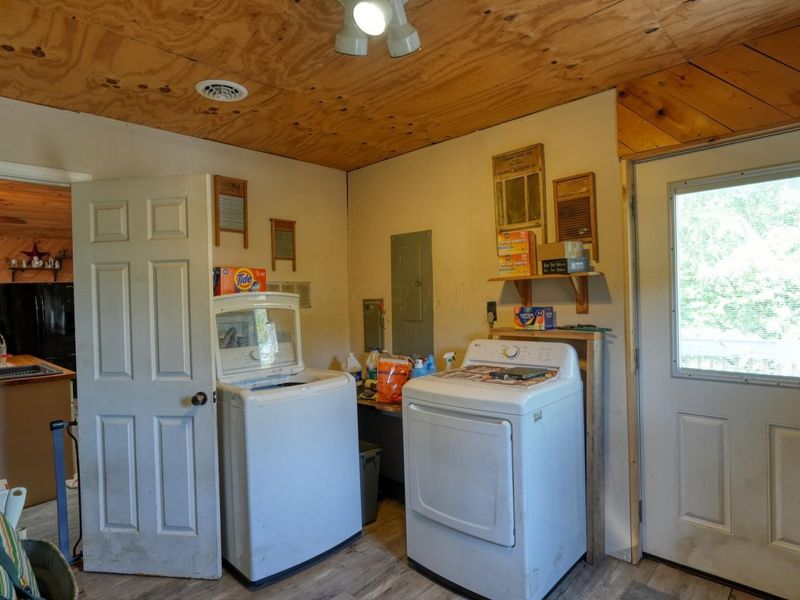 70535 Hopewell Road , Cambridge, OH 43725 Photo 17