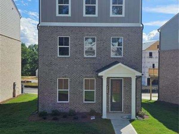 3250 Willow Glade Tr, Lawrenceville, GA 30043