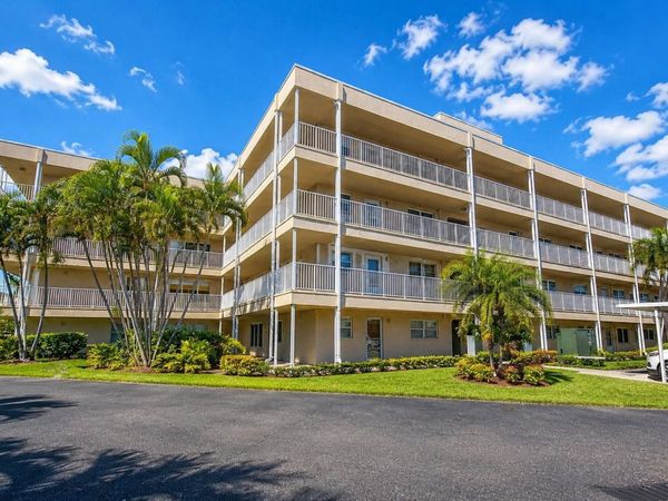 9950 62ND TERRACE N, Unit 315, ST PETERSBURG, FL 33708