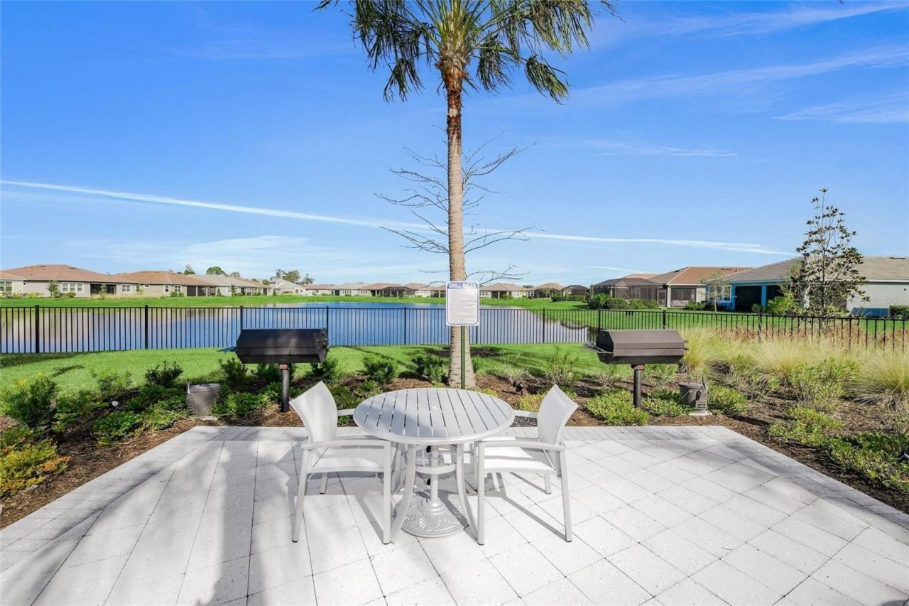 5773 Long Shore Loop, Sarasota, FL 34238 Photo