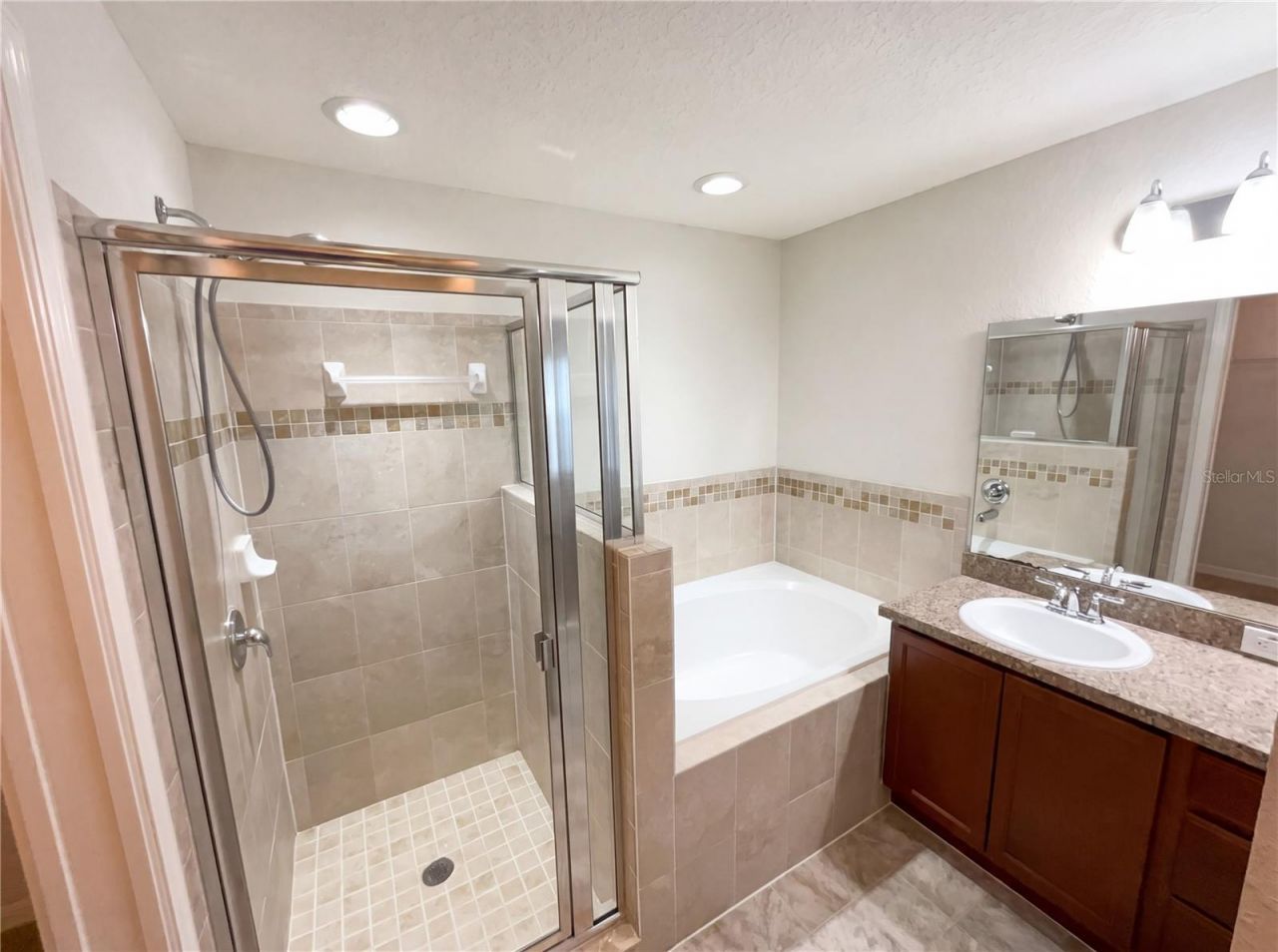 2005 Orange Avenue , Saint Cloud, FL 34769 Photo