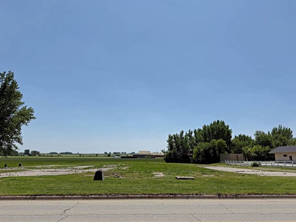 1805 1st St. West , Independence, IA 50644