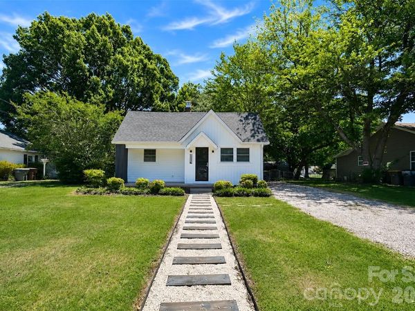 1002 Laura Avenue, Kannapolis, NC 28083