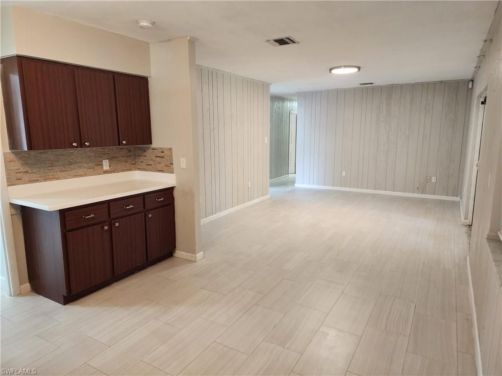 111 E Sugarland Cir , Clewiston, FL 33440 Photo