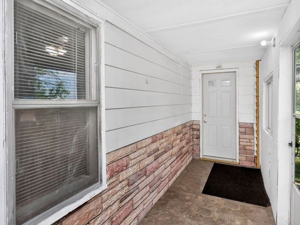 1235 E 34th Street, Des Moines, IA 50317