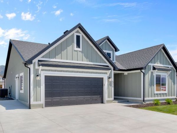 626 S 125 E, Hyde Park, UT 84318