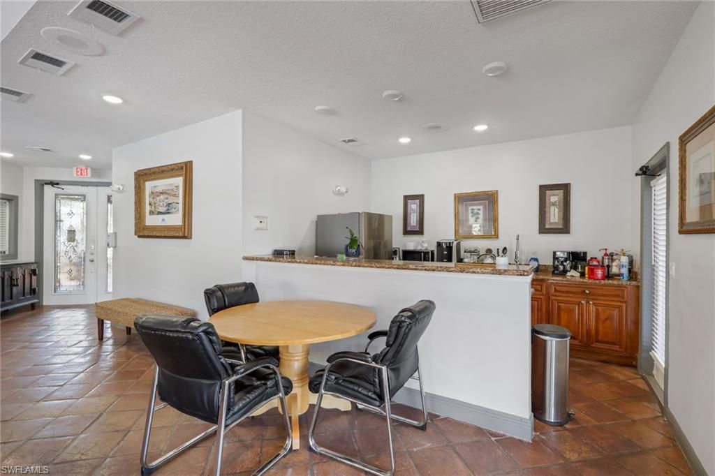 2214 Arbour Walk Cir, Unit 2012, Naples, FL 34109 Photo