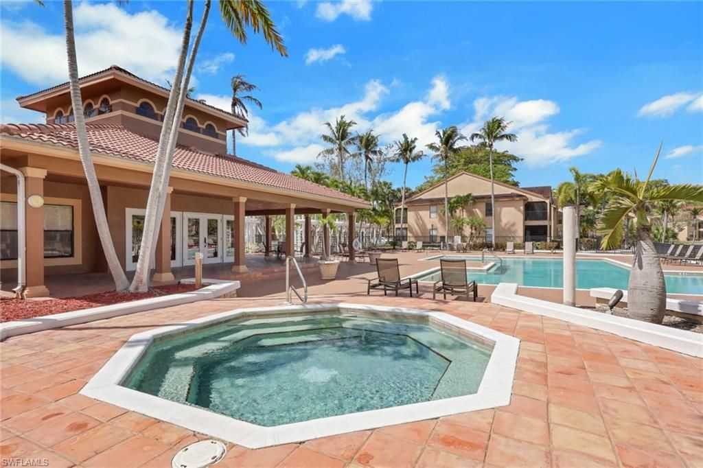 2214 Arbour Walk Cir, Unit 2012, Naples, FL 34109 Photo