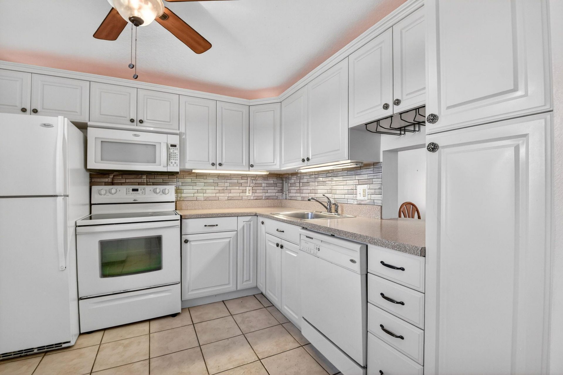 230 NE 26th Avenue, Unit 302, Boynton Beach, FL 33435 Photo
