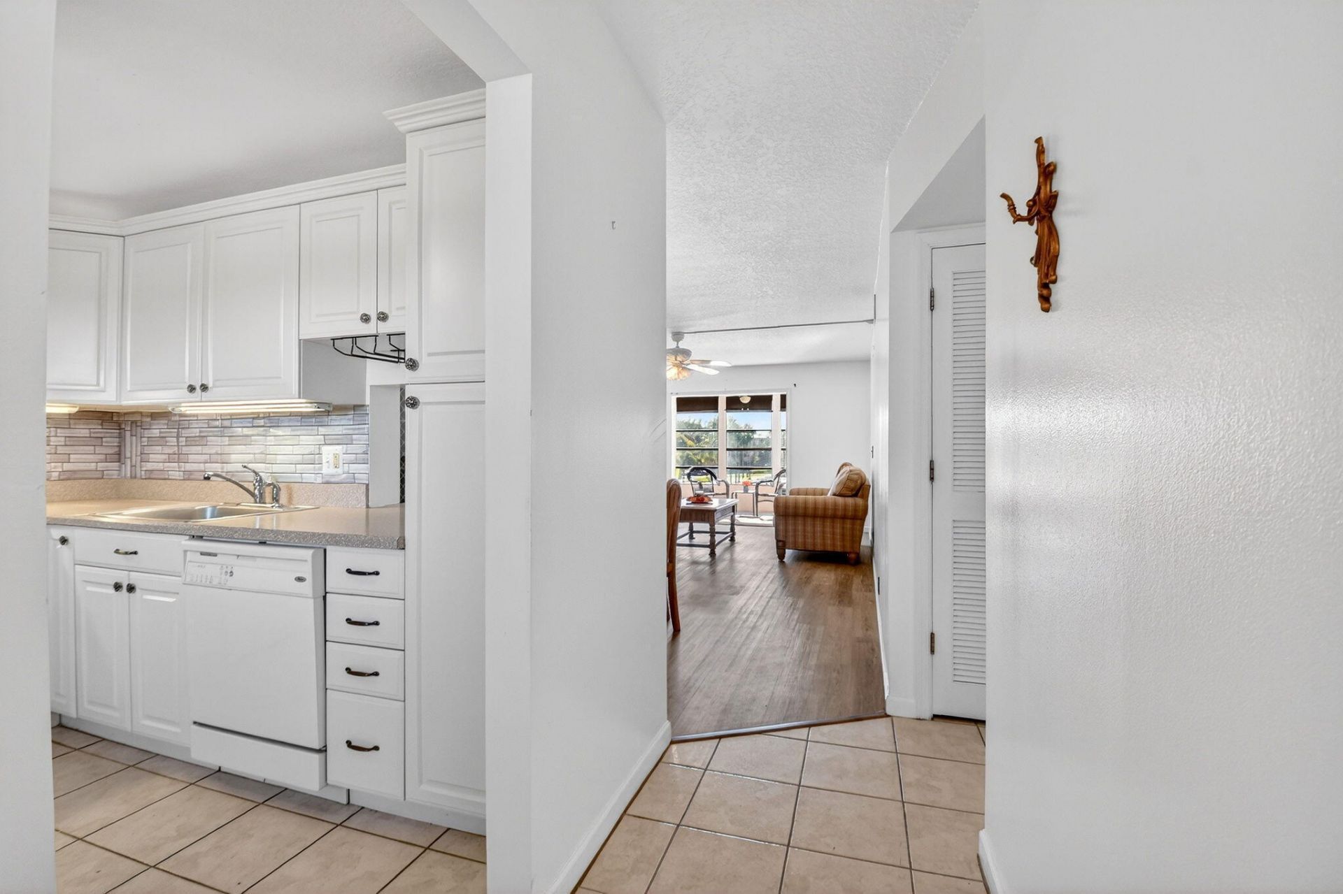 230 NE 26th Avenue, Unit 302, Boynton Beach, FL 33435 Photo