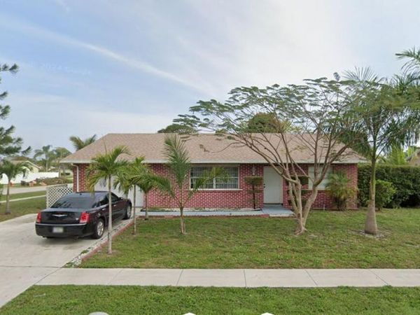 118 Bobwhite Road, Royal Palm Beach, FL 33411
