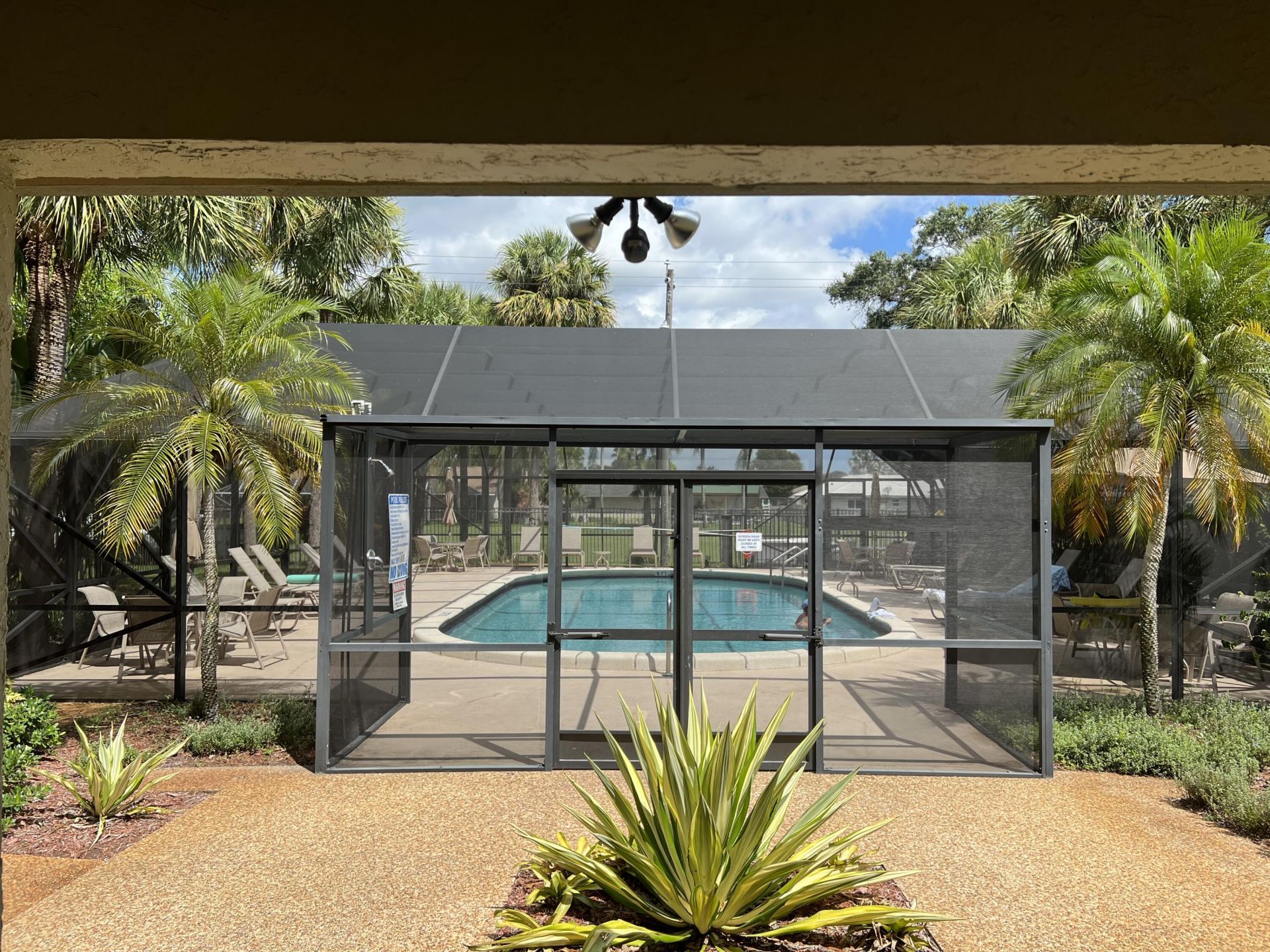 4075 N Palm Forest Dr Drive N, Delray Beach, FL 33445 Photo